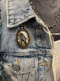 Antique Crow Cameo Art Brooch Vintage Silver or Gold